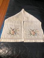 Prachtig handwerk klokken kleedje, Ophalen of Verzenden