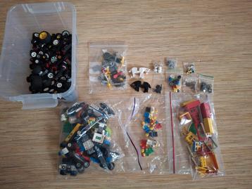 Lego partij diverse spullen beschikbaar voor biedingen