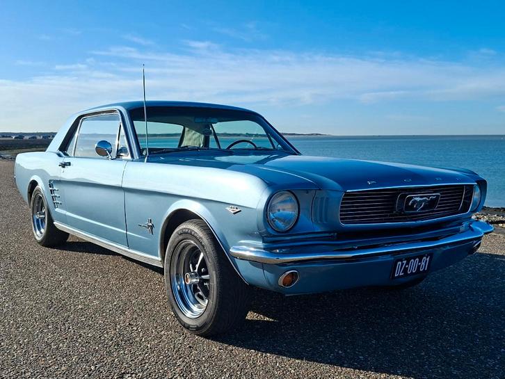 Ford Mustang Coupe 1966 V8 4.7L 289CU C-code, Auto's, Ford, Bedrijf, Mustang, Lederen bekleding, Lichtmetalen velgen, Metallic lak