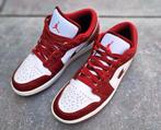 Nieuw in doos :NIKE air force 1 low '07  maat 43 rood/wit, Overige kleuren, Nieuw, Ophalen of Verzenden, Sneakers of Gympen