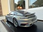 1:18 Porsche 911 992 Turbo S Sonderwunsch Chromaflair Spark, Hobby en Vrije tijd, Modelauto's | 1:18, Overige merken, Auto, Models@sparkmodel.com