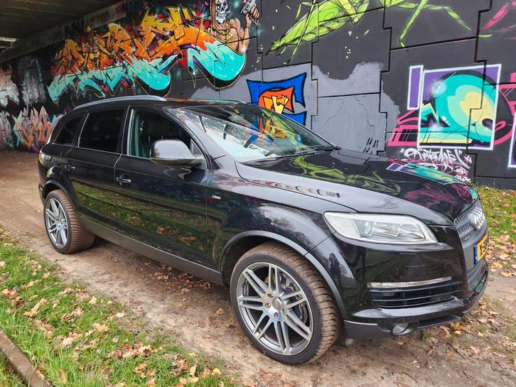 Audi Q7 3.0 TDI Quattro Tiptr. 7 zits 2008 S line 111000 km!, Auto's, Audi, Particulier, Q7, Airbags, Airconditioning, Bluetooth