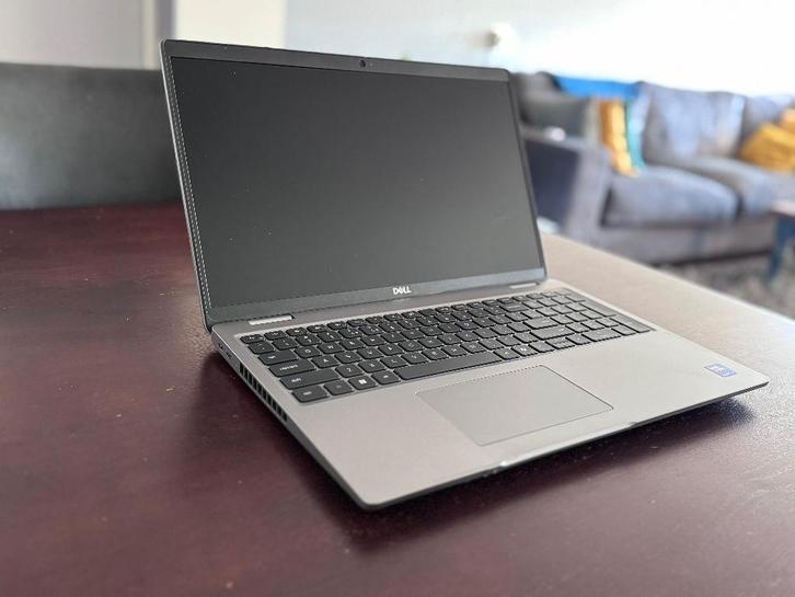 Dell Latitude 5550 Ultra i7-165H | 64GB RAM | 1TB SSD | AI, Computers en Software, Windows Laptops, Zo goed als nieuw, 15 inch