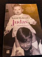 Judas - Astrid Holleeder, Familiechroniek, Ophalen of Verzenden, Zo goed als nieuw, Overige