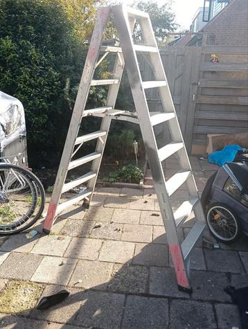 Grote Aluminium Trap - Ideaal voor Stukwerk! beschikbaar voor biedingen