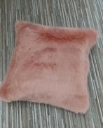 Sier kussen, kussensloop, roze nep bont, Huis en Inrichting, Woonaccessoires | Kussens, Ophalen of Verzenden, Nieuw, Roze, Vierkant