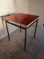 Vintage vierkante tafel, Huis en Inrichting, Tafels | Statafels, Ophalen of Verzenden, Zo goed als nieuw