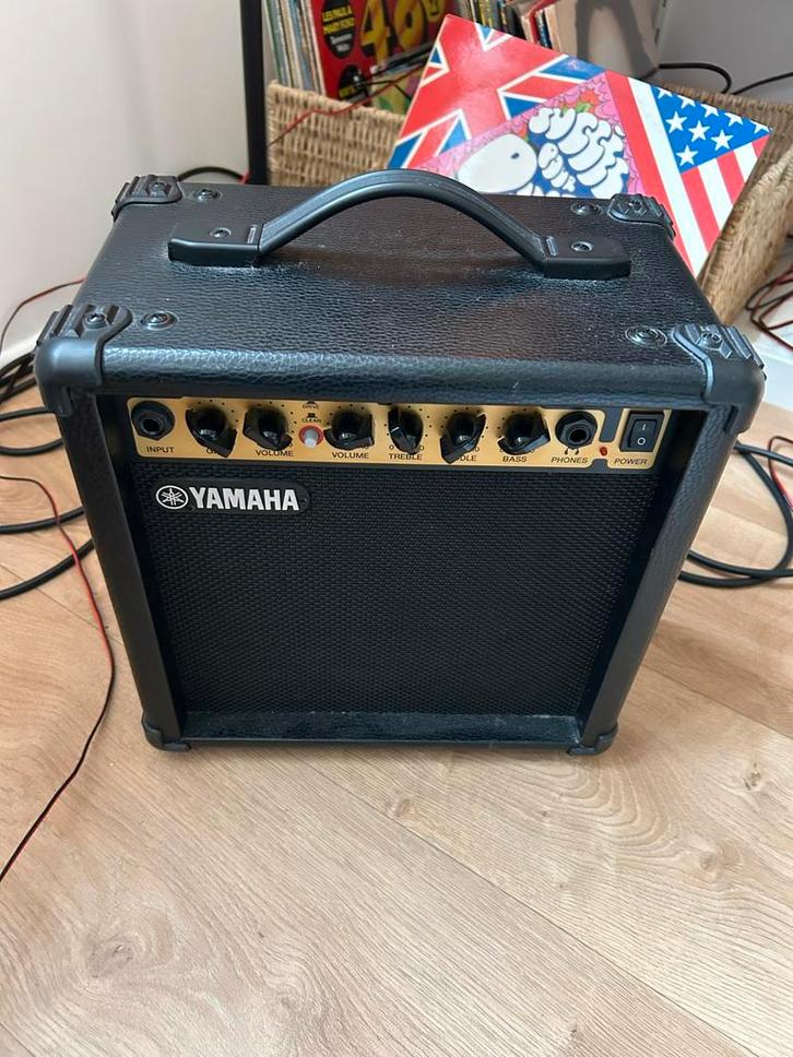 Yamaha GA-15 Gitaarversterker, Muziek en Instrumenten, Versterkers | Bas en Gitaar, Gebruikt, Gitaar, Minder dan 50 watt, Ophalen