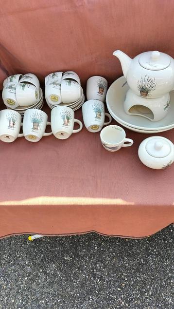  Nieuw -  Jet Lavendel  servies delen = beschikbaar voor biedingen