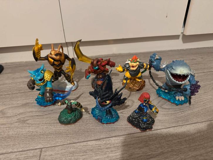 Diverse Skylanders Figuren, Spelcomputers en Games, Games | Overige, Gebruikt, Avontuur en Actie, 1 speler, Vanaf 7 jaar, Eén computer
