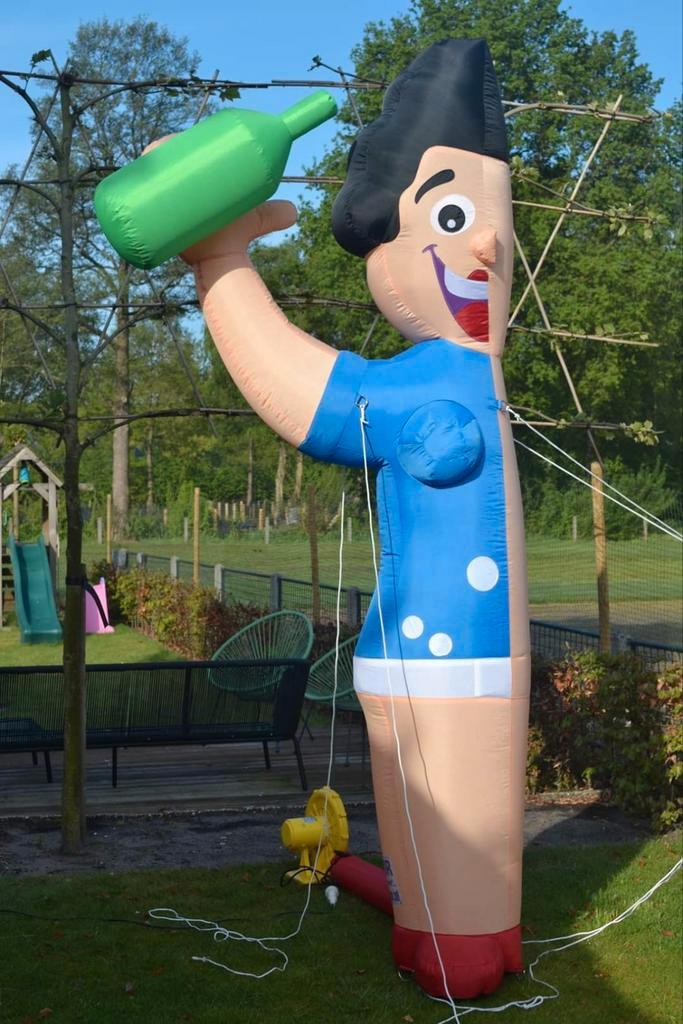 Halve Abraham Sarah opblaasfiguren, Hobby en Vrije tijd, Feestartikelen | Verhuur, Zo goed als nieuw, Abraham of Sarah, Ophalen