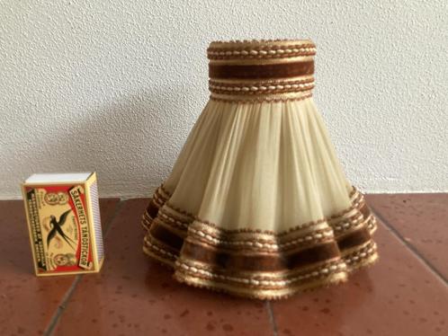 Kitsch klein burlesk lampenkapje klip klem donkerbruin bruin, Huis en Inrichting, Lampen | Lampenkappen, Gebruikt, Ophalen of Verzenden