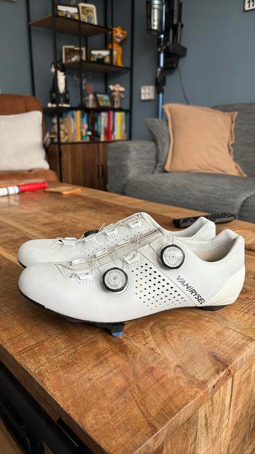 Van Rysel wielrenschoen maat 45 met carbonzool, Sport en Fitness, Wielrennen, Gebruikt, Schoenen, Ophalen
