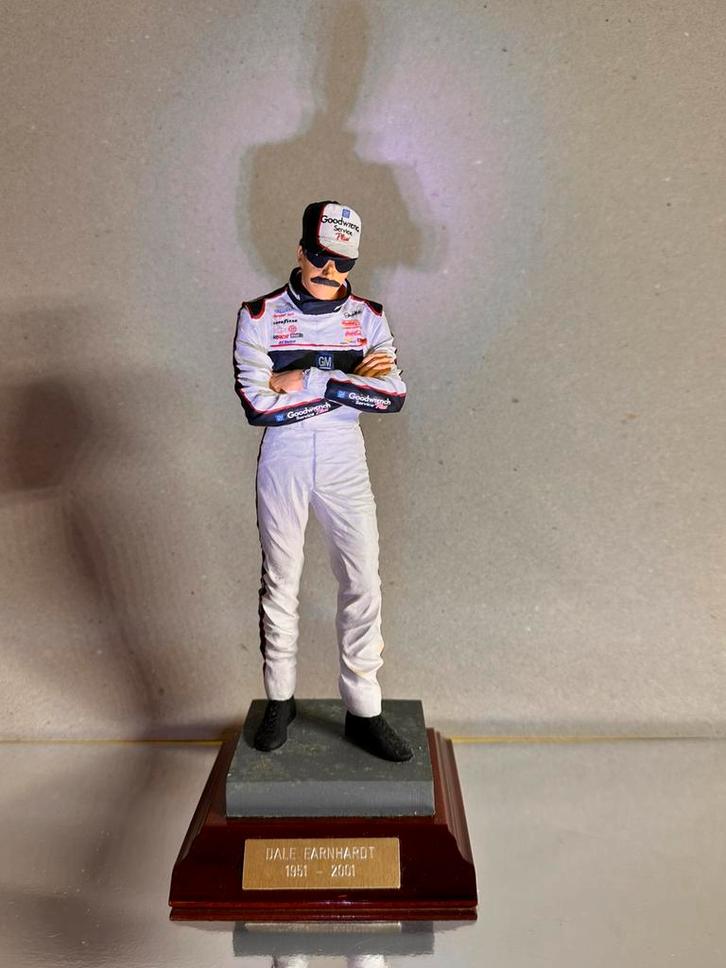 Gelimiteerde beeldje COUREUR Dale Earnhardt van Sheercast, Hobby en Vrije tijd, Modelauto's | 1:18, Zo goed als nieuw, ERTL, Ophalen of Verzenden