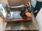 Vintage singer hand naaimachine, Antiek en Kunst, Antiek | Naaimachines, Ophalen