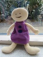 Zachte pop van Kinderopvang De Cirkel paars jurkje + broekje, Ophalen of Verzenden, Zo goed als nieuw, Overige typen