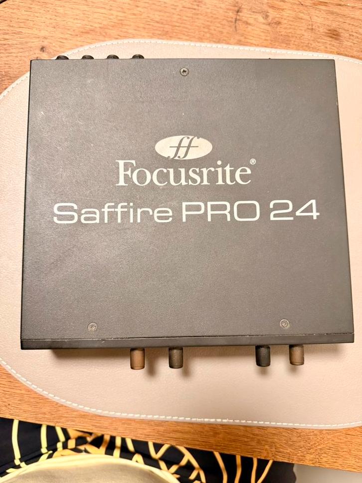 Pro Audio Interface Focusrite Saffire Pro 24, Audio, Tv en Foto, Professionele Audio-, Tv- en Video-apparatuur, Zo goed als nieuw
