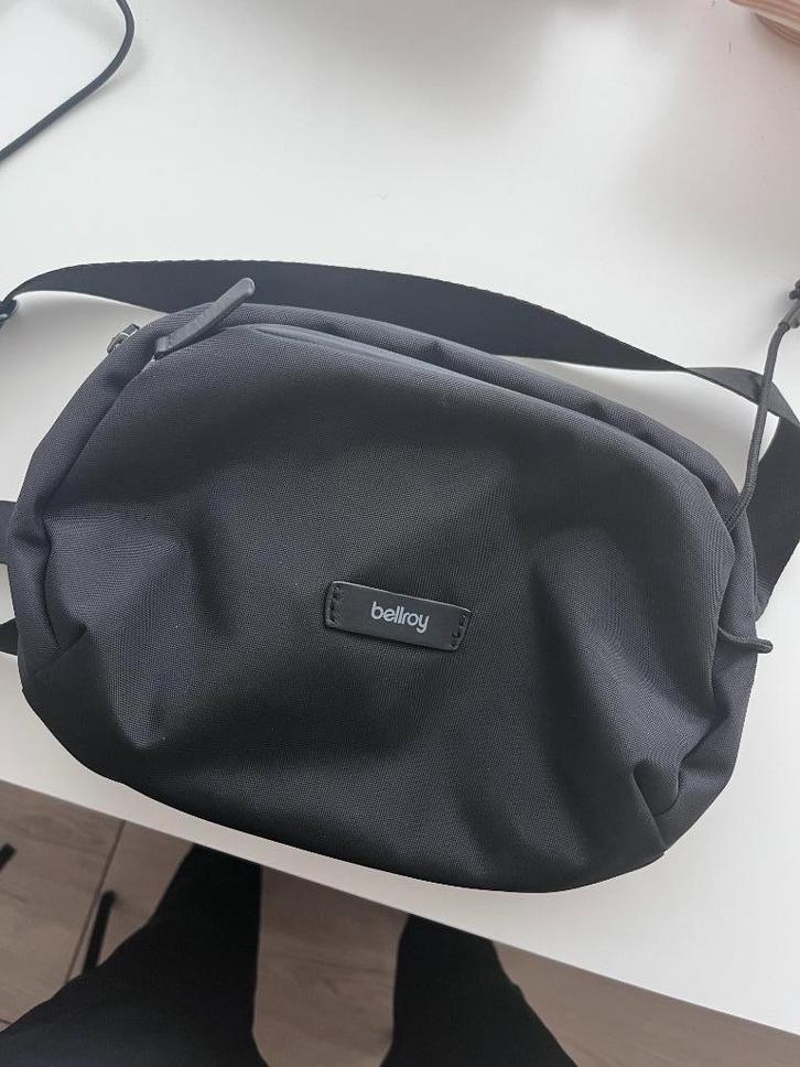 Bellroy Transit Sling 5L – Zwart – ZGAN + factuur, Sieraden, Tassen en Uiterlijk, Tassen | Schoudertassen, Zo goed als nieuw, Overige merken