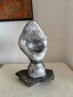 2784 vintage design modernist abstract sculptuur op voet, Ophalen of Verzenden