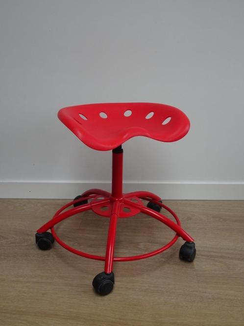 Vintage Ikea kruk "Tractor" rood, Huis en Inrichting, Krukjes, Gebruikt, Kunststof, In hoogte verstelbaar, Ophalen