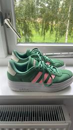 Zo goed als nieuwe adidas!! Maat 39,5 valt klein., Ophalen of Verzenden, Zo goed als nieuw, Sneakers of Gympen