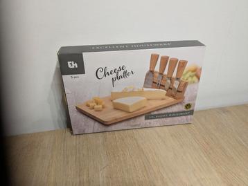 Excellent Houseware Kaasplank met Messen - Nieuw in Doos beschikbaar voor biedingen