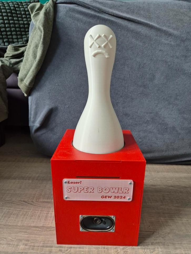 Super Bowlr Loser Trofee - GEW 2024, Hobby en Vrije tijd, Feestartikelen, Nieuw, Feestartikel, Ophalen of Verzenden