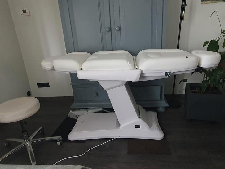 Massage tafel, Sport en Fitness, Massageproducten, Zo goed als nieuw, Massagetafel, Ophalen