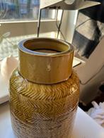 Grote okergele pot, Huis en Inrichting, Woonaccessoires | Vazen, Ophalen of Verzenden, Zo goed als nieuw, Overige kleuren, Minder dan 50 cm