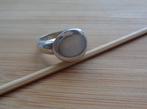 zilveren royale ring met wit parelmoer [208], 18 tot 19, Verzenden, Zo goed als nieuw, Dame