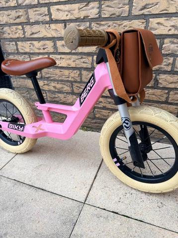 Berg Biky Loopfiets - Roze beschikbaar voor biedingen