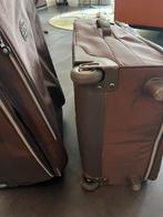 2 koffers, Ophalen, Zo goed als nieuw, Hard kunststof