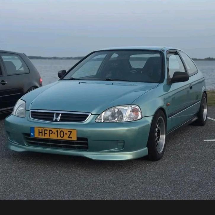 Honda Civic ej9 2001, Auto's, Honda, Particulier, Civic, Benzine, Hatchback, Handgeschakeld, Geïmporteerd, Blauw, Grijs, Voorwielaandrijving