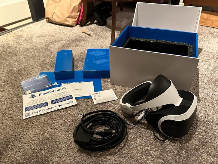 PS4 VR Headset - Nieuw/Ongebruikt, Spelcomputers en Games, Virtual Reality, Nieuw, Sony PlayStation, VR-bril, Ophalen of Verzenden