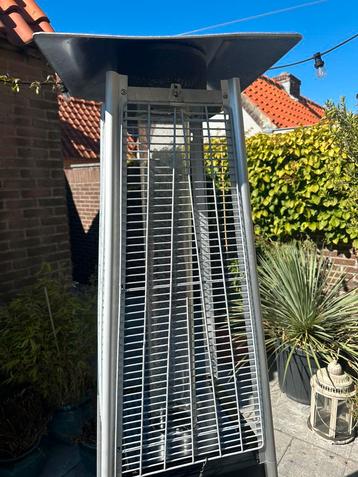 Terrasverwarmer | PIRAMIDE | Aluminium/Zwart | Propaangas beschikbaar voor biedingen