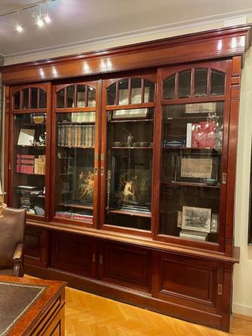 prachtige grote engelse boekenkast, ca h.275 x b 305 cm  beschikbaar voor biedingen