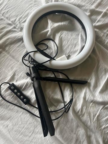 Ringlamp met Statief - Perfect voor Foto & Video! beschikbaar voor biedingen