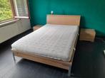 2 persoons bed 140 x200 met 2 bijpassende nachtkastjes., Huis en Inrichting, Slaapkamer | Bedden, Overige materialen, Beige, Gebruikt