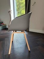 Hay Stoel - Grijs met Houten Poten, Ophalen, Zo goed als nieuw, Hout, Eén
