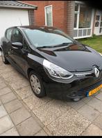 Renault Clio 1.5 DCI 66KW 5-DRS 2015 Zwart 278k km apk 2026!, Auto's, Voorwielaandrijving, Stof, 4 cilinders, Zwart