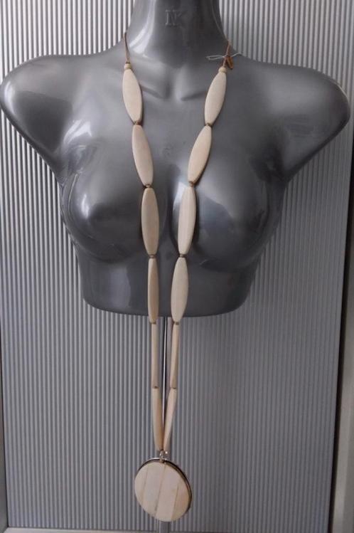 Manouk - ketting met grote schijf, Sieraden, Tassen en Uiterlijk, Kettingen, Nieuw, Steen of Mineraal, Overige kleuren, Met hanger