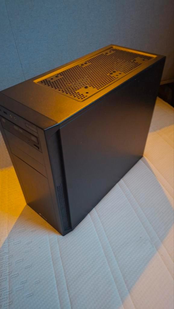 Pc case, Computers en Software, Computerbehuizingen, Gebruikt, Ophalen of Verzenden