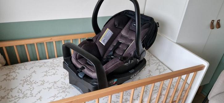 Autostoeltje baby van het merk EvenFlo, Kinderen en Baby's, Autostoeltjes, Gebruikt, Overige merken, 0 t/m 13 kg, Isofix, Ophalen