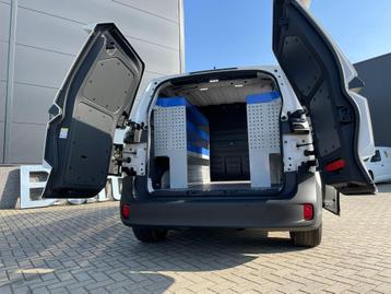 Bedrijfswageninrichting elektrische voertuigen beschikbaar voor biedingen