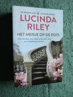 Lucinda Riley - Het meisje op de rots, Ophalen of Verzenden, Zo goed als nieuw, Nederland