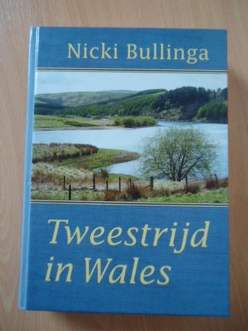 Tweestrijd in Wales, Nicki Bullinga Groot Letter Boek 2224 beschikbaar voor biedingen