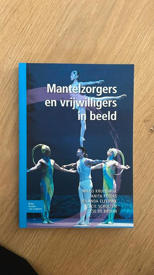 Anita Peters - Mantelzorgers en vrijwilligers in beeld, Boeken, Wetenschap, Zo goed als nieuw, Sociale wetenschap, Ophalen of Verzenden