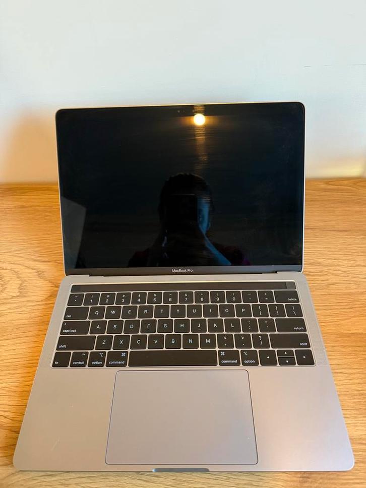 MacBook Pro 13" A1989, Computers en Software, Apple Macbooks, Gebruikt, MacBook Pro, 13 inch, 2 tot 3 Ghz, 256 GB, 8 GB, Qwerty