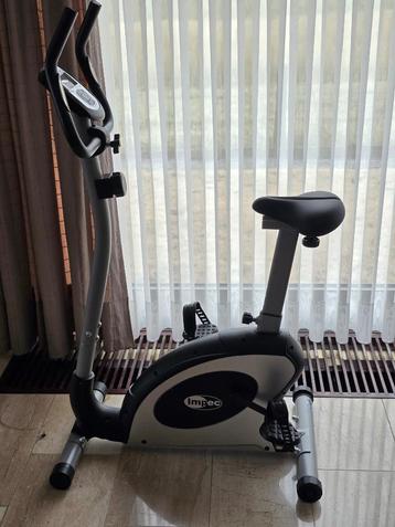 Impec Hometrainer/lage instap/bijna nieuw/ideaal revalidatie beschikbaar voor biedingen