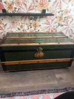 Vintage Groene Kist met Metalen Details, Ophalen, Gebruikt, 100 tot 150 cm, 50 tot 75 cm